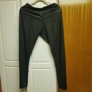 👙Divided/H&M faux snakeskin print thin leggings